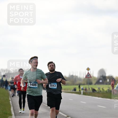 12.04.2026 - 45. Internationalen Wilhelmsburger Insellauf Dr. Thomas Lammeyer http://msf.ph/oto/9442603 12.04.2026 10:12:46 Laufen 5405, 3043 meine-sportfotos.de