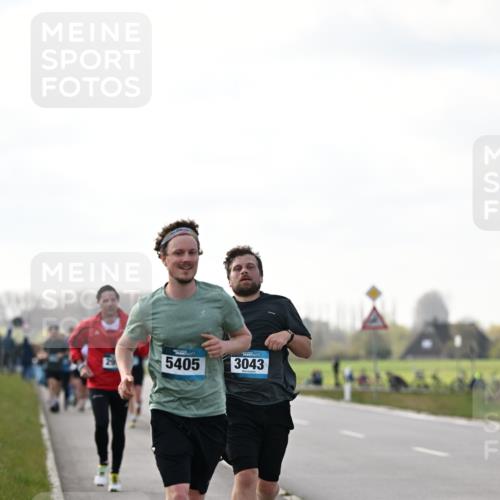 12.04.2026 - 45. Internationalen Wilhelmsburger Insellauf Dr. Thomas Lammeyer http://msf.ph/oto/9442608 12.04.2026 10:12:47 Laufen 5405, 3043 meine-sportfotos.de