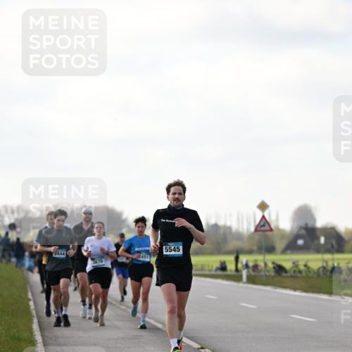 12.04.2026 - 45. Internationalen Wilhelmsburger Insellauf Dr. Thomas Lammeyer http://msf.ph/oto/9442644 12.04.2026 10:12:56 Laufen 2444, 3670, 2451, 5545 meine-sportfotos.de