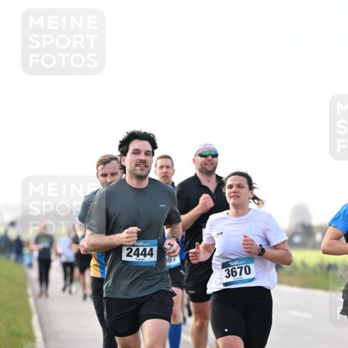 12.04.2026 - 45. Internationalen Wilhelmsburger Insellauf Dr. Thomas Lammeyer http://msf.ph/oto/9442679 12.04.2026 10:13:02 Laufen 2444, 3670 meine-sportfotos.de