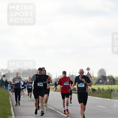 12.04.2026 - 45. Internationalen Wilhelmsburger Insellauf Dr. Thomas Lammeyer http://msf.ph/oto/9442708 12.04.2026 10:13:08 Laufen 3144, 4980, 5289, 5521 meine-sportfotos.de