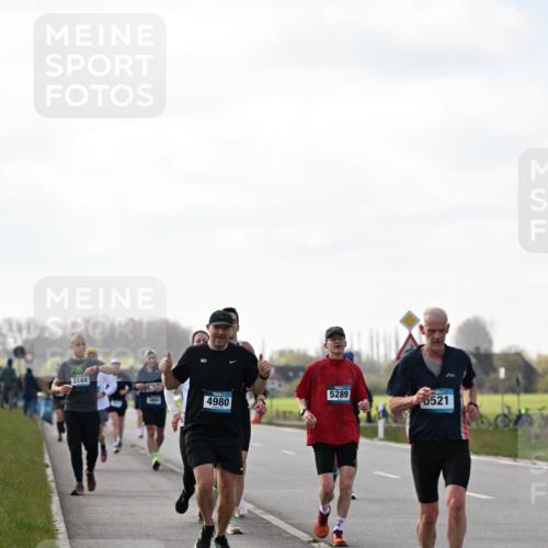 12.04.2026 - 45. Internationalen Wilhelmsburger Insellauf Dr. Thomas Lammeyer http://msf.ph/oto/9442715 12.04.2026 10:13:09 Laufen 3144, 5289, 4980, 0521 meine-sportfotos.de