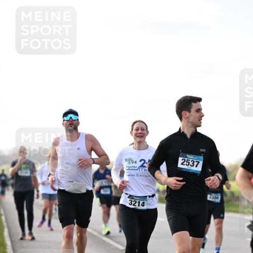 12.04.2026 - 45. Internationalen Wilhelmsburger Insellauf Dr. Thomas Lammeyer http://msf.ph/oto/9442731 12.04.2026 10:13:13 Laufen 20024, 2, 2537, 3214, 3300 meine-sportfotos.de