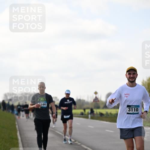 12.04.2026 - 45. Internationalen Wilhelmsburger Insellauf Dr. Thomas Lammeyer http://msf.ph/oto/9442764 12.04.2026 10:13:20 Laufen 144, 3110 meine-sportfotos.de