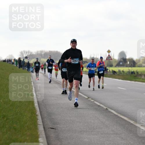 12.04.2026 - 45. Internationalen Wilhelmsburger Insellauf Dr. Thomas Lammeyer http://msf.ph/oto/9442783 12.04.2026 10:13:34 Laufen 4030, 4264 meine-sportfotos.de