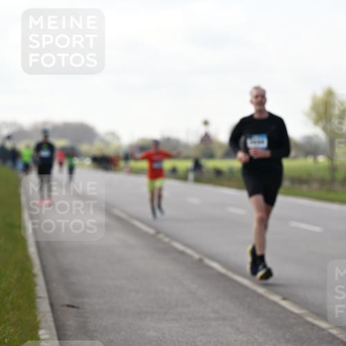 12.04.2026 - 45. Internationalen Wilhelmsburger Insellauf Dr. Thomas Lammeyer http://msf.ph/oto/9442834 12.04.2026 10:13:45 Laufen 45, 23 meine-sportfotos.de