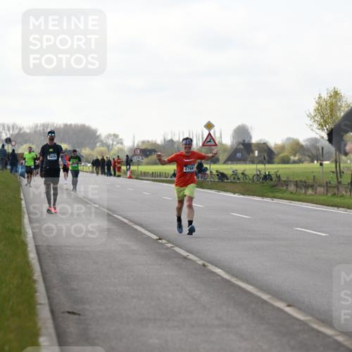 12.04.2026 - 45. Internationalen Wilhelmsburger Insellauf Dr. Thomas Lammeyer http://msf.ph/oto/9442836 12.04.2026 10:13:46 Laufen 5629, 2768, 3444 meine-sportfotos.de