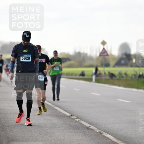 12.04.2026 - 45. Internationalen Wilhelmsburger Insellauf Dr. Thomas Lammeyer http://msf.ph/oto/9442862 12.04.2026 10:13:56 Laufen 5629, 643 meine-sportfotos.de