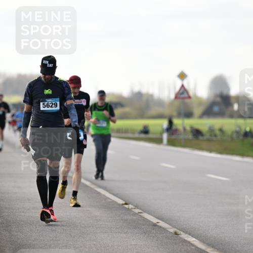 12.04.2026 - 45. Internationalen Wilhelmsburger Insellauf Dr. Thomas Lammeyer http://msf.ph/oto/9442864 12.04.2026 10:13:56 Laufen 5629 meine-sportfotos.de