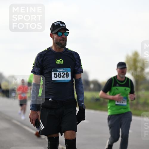 12.04.2026 - 45. Internationalen Wilhelmsburger Insellauf Dr. Thomas Lammeyer http://msf.ph/oto/9442893 12.04.2026 10:14:02 Laufen 5629 meine-sportfotos.de