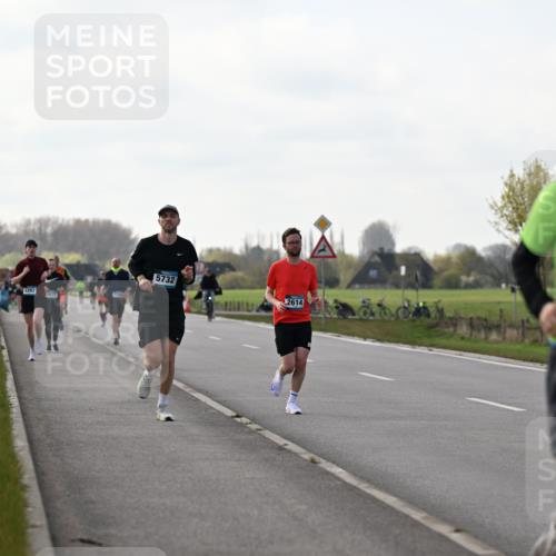 12.04.2026 - 45. Internationalen Wilhelmsburger Insellauf Dr. Thomas Lammeyer http://msf.ph/oto/9442900 12.04.2026 10:14:07 Laufen 4393, 3677, 5732, 2614 meine-sportfotos.de