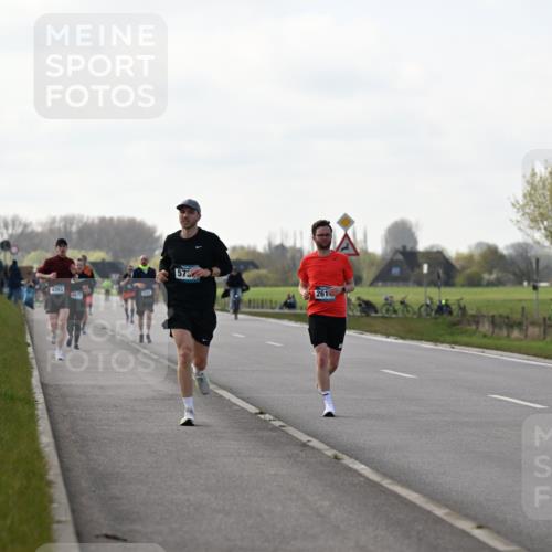 12.04.2026 - 45. Internationalen Wilhelmsburger Insellauf Dr. Thomas Lammeyer http://msf.ph/oto/9442902 12.04.2026 10:14:07 Laufen 4393, 3477, 573, 261 meine-sportfotos.de