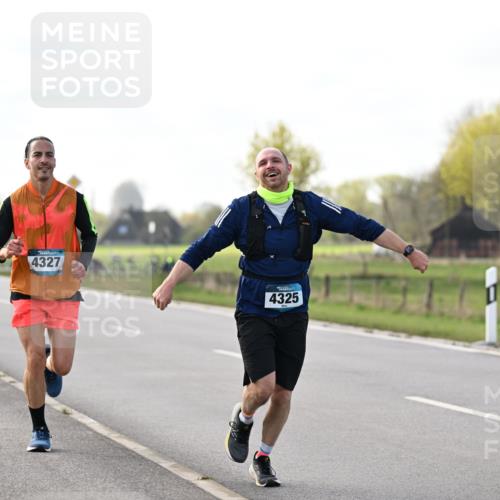 12.04.2026 - 45. Internationalen Wilhelmsburger Insellauf Dr. Thomas Lammeyer http://msf.ph/oto/9442962 12.04.2026 10:14:20 Laufen 4327, 4325 meine-sportfotos.de