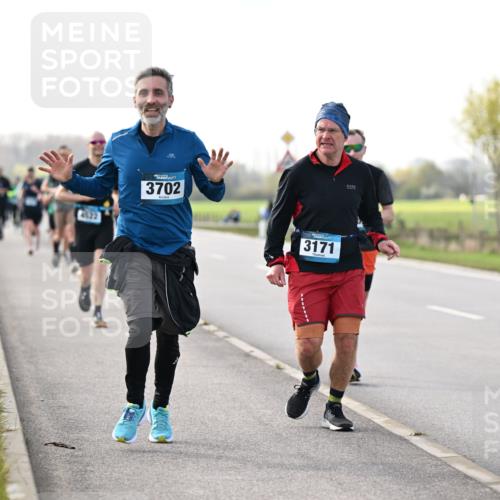 12.04.2026 - 45. Internationalen Wilhelmsburger Insellauf Dr. Thomas Lammeyer http://msf.ph/oto/9442986 12.04.2026 10:14:27 Laufen 4522, 3702, 3171 meine-sportfotos.de