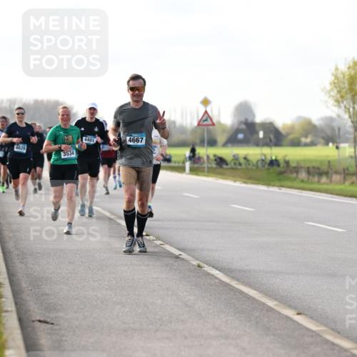 12.04.2026 - 45. Internationalen Wilhelmsburger Insellauf Dr. Thomas Lammeyer http://msf.ph/oto/9443017 12.04.2026 10:14:33 Laufen 4401, 4667, 4629, 3534 meine-sportfotos.de