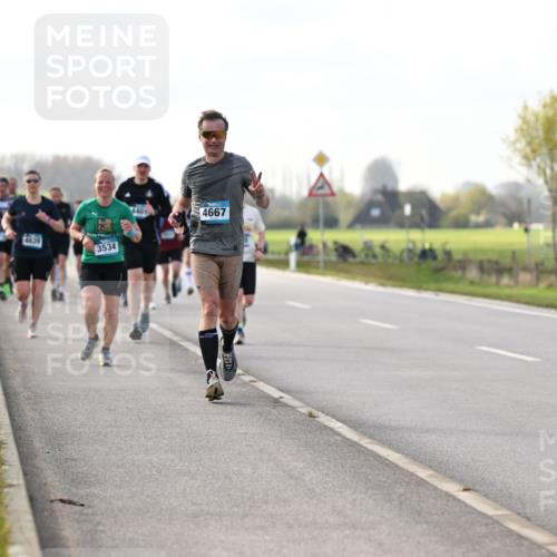 12.04.2026 - 45. Internationalen Wilhelmsburger Insellauf Dr. Thomas Lammeyer http://msf.ph/oto/9443018 12.04.2026 10:14:33 Laufen 3534, 4667 meine-sportfotos.de