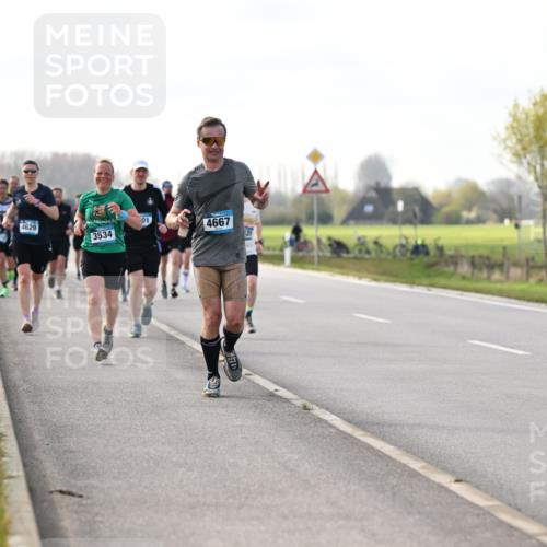 12.04.2026 - 45. Internationalen Wilhelmsburger Insellauf Dr. Thomas Lammeyer http://msf.ph/oto/9443019 12.04.2026 10:14:33 Laufen 4629, 01, 4667, 3534 meine-sportfotos.de