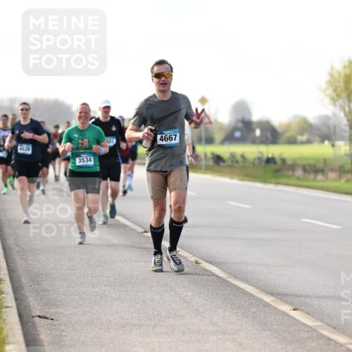 12.04.2026 - 45. Internationalen Wilhelmsburger Insellauf Dr. Thomas Lammeyer http://msf.ph/oto/9443024 12.04.2026 10:14:34 Laufen 3534, 101, 4667 meine-sportfotos.de