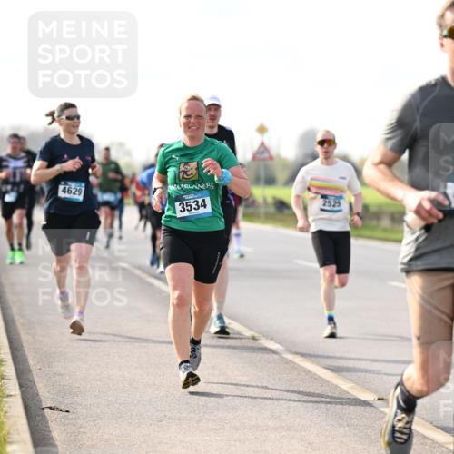 12.04.2026 - 45. Internationalen Wilhelmsburger Insellauf Dr. Thomas Lammeyer http://msf.ph/oto/9443037 12.04.2026 10:14:36 Laufen 4629, 3534, 2525, 4667 meine-sportfotos.de