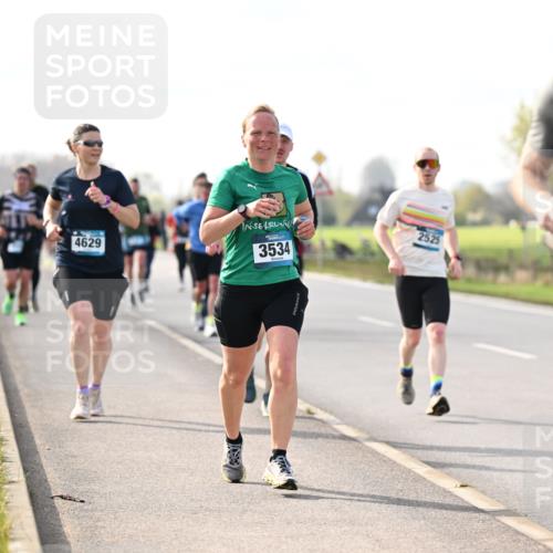 12.04.2026 - 45. Internationalen Wilhelmsburger Insellauf Dr. Thomas Lammeyer http://msf.ph/oto/9443039 12.04.2026 10:14:37 Laufen 4629, 3534, 2525, 466 meine-sportfotos.de