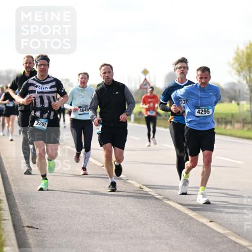 12.04.2026 - 45. Internationalen Wilhelmsburger Insellauf Dr. Thomas Lammeyer http://msf.ph/oto/9443069 12.04.2026 10:14:42 Laufen 3201, 03, 4645, 4295, 400, 3834 meine-sportfotos.de