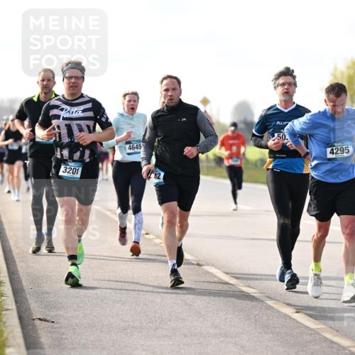 12.04.2026 - 45. Internationalen Wilhelmsburger Insellauf Dr. Thomas Lammeyer http://msf.ph/oto/9443072 12.04.2026 10:14:42 Laufen 3201, 4645, 42, 50, 4295, 40 meine-sportfotos.de