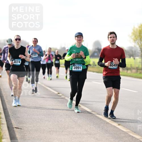 12.04.2026 - 45. Internationalen Wilhelmsburger Insellauf Dr. Thomas Lammeyer http://msf.ph/oto/9443106 12.04.2026 10:14:48 Laufen 4674, 3991, 4042, 4963 meine-sportfotos.de