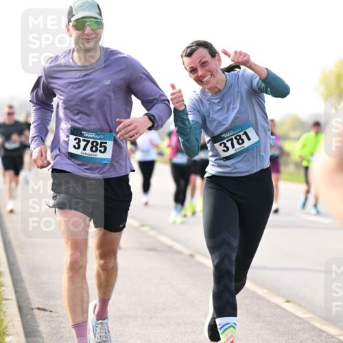12.04.2026 - 45. Internationalen Wilhelmsburger Insellauf Dr. Thomas Lammeyer http://msf.ph/oto/9443135 12.04.2026 10:14:53 Laufen 3785, 45, 3781 meine-sportfotos.de