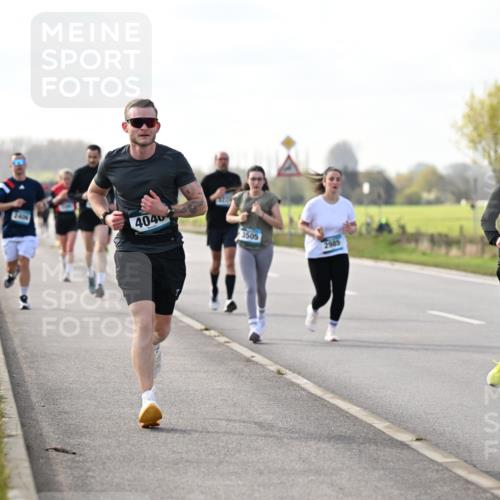12.04.2026 - 45. Internationalen Wilhelmsburger Insellauf Dr. Thomas Lammeyer http://msf.ph/oto/9443160 12.04.2026 10:14:57 Laufen 2406, 4040, 3505, 2985, 30, 2222 meine-sportfotos.de