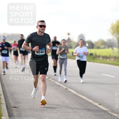 12.04.2026 - 45. Internationalen Wilhelmsburger Insellauf Dr. Thomas Lammeyer http://msf.ph/oto/9443161 12.04.2026 10:14:57 Laufen 4040, 3010, 2222 meine-sportfotos.de