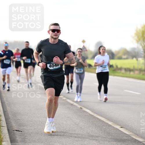 12.04.2026 - 45. Internationalen Wilhelmsburger Insellauf Dr. Thomas Lammeyer http://msf.ph/oto/9443163 12.04.2026 10:14:58 Laufen 4040, 3090 meine-sportfotos.de