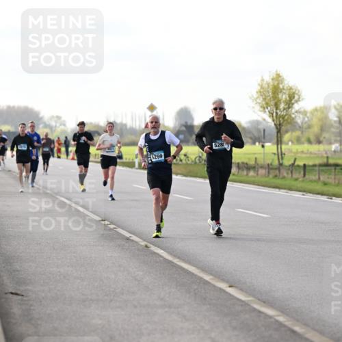 12.04.2026 - 45. Internationalen Wilhelmsburger Insellauf Dr. Thomas Lammeyer http://msf.ph/oto/9443208 12.04.2026 10:15:08 Laufen 4914, 4976, 5299, 528 meine-sportfotos.de