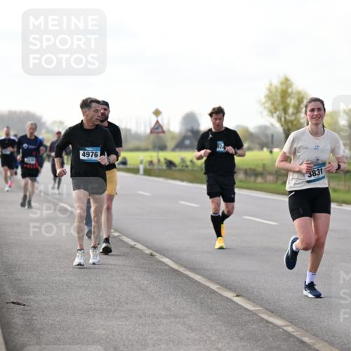 12.04.2026 - 45. Internationalen Wilhelmsburger Insellauf Dr. Thomas Lammeyer http://msf.ph/oto/9443251 12.04.2026 10:15:14 Laufen 4976, 3831 meine-sportfotos.de