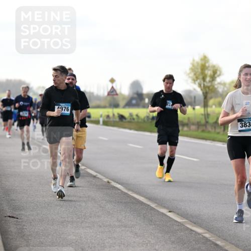 12.04.2026 - 45. Internationalen Wilhelmsburger Insellauf Dr. Thomas Lammeyer http://msf.ph/oto/9443252 12.04.2026 10:15:15 Laufen 1976, 3831 meine-sportfotos.de