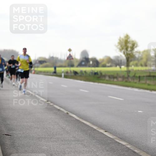 12.04.2026 - 45. Internationalen Wilhelmsburger Insellauf Dr. Thomas Lammeyer http://msf.ph/oto/9443326 12.04.2026 10:15:30 Laufen 4649 meine-sportfotos.de