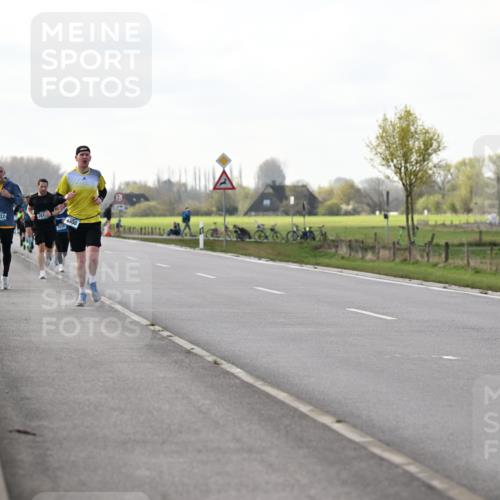 12.04.2026 - 45. Internationalen Wilhelmsburger Insellauf Dr. Thomas Lammeyer http://msf.ph/oto/9443327 12.04.2026 10:15:30 Laufen 4349, 5337, 281, 4508 meine-sportfotos.de