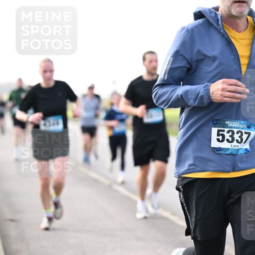 12.04.2026 - 45. Internationalen Wilhelmsburger Insellauf Dr. Thomas Lammeyer http://msf.ph/oto/9443369 12.04.2026 10:15:39 Laufen 5337 meine-sportfotos.de