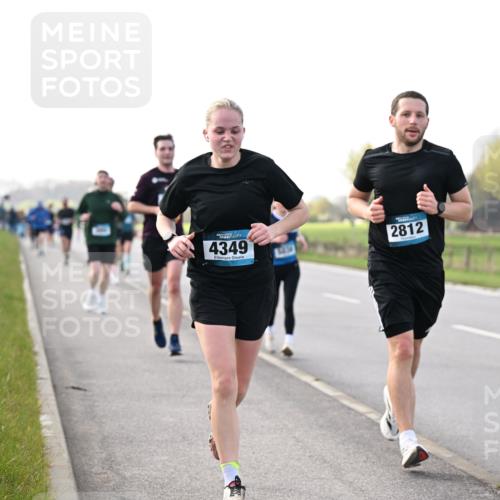 12.04.2026 - 45. Internationalen Wilhelmsburger Insellauf Dr. Thomas Lammeyer http://msf.ph/oto/9443372 12.04.2026 10:15:41 Laufen 4349, 2812 meine-sportfotos.de