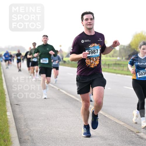12.04.2026 - 45. Internationalen Wilhelmsburger Insellauf Dr. Thomas Lammeyer http://msf.ph/oto/9443377 12.04.2026 10:15:43 Laufen 3892, 3987, 5038 meine-sportfotos.de