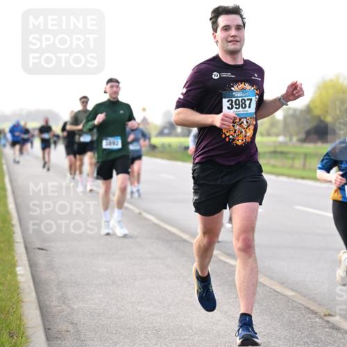 12.04.2026 - 45. Internationalen Wilhelmsburger Insellauf Dr. Thomas Lammeyer http://msf.ph/oto/9443378 12.04.2026 10:15:43 Laufen 3987, 5038 meine-sportfotos.de