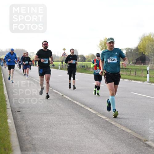12.04.2026 - 45. Internationalen Wilhelmsburger Insellauf Dr. Thomas Lammeyer http://msf.ph/oto/9443421 12.04.2026 10:15:50 Laufen 489, 602, 2940, 3334 meine-sportfotos.de