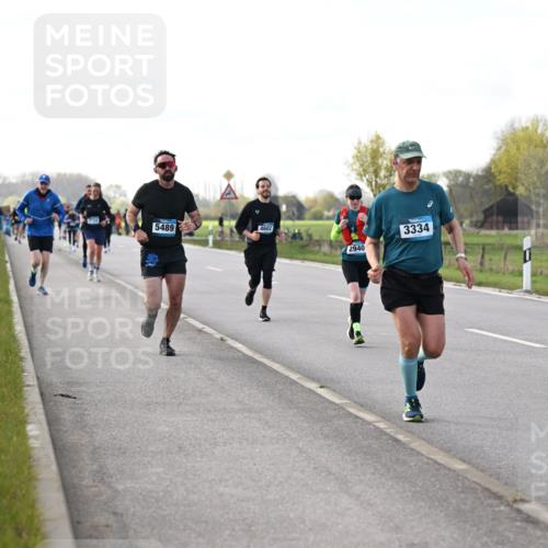 12.04.2026 - 45. Internationalen Wilhelmsburger Insellauf Dr. Thomas Lammeyer http://msf.ph/oto/9443422 12.04.2026 10:15:50 Laufen 2724, 5489, 4602, 2940, 3334 meine-sportfotos.de