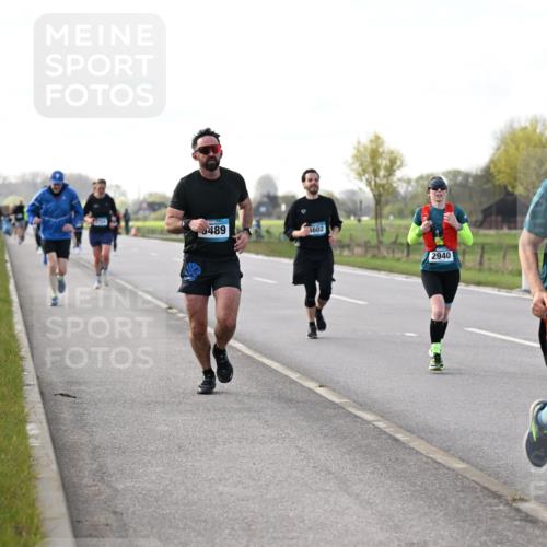 12.04.2026 - 45. Internationalen Wilhelmsburger Insellauf Dr. Thomas Lammeyer http://msf.ph/oto/9443429 12.04.2026 10:15:51 Laufen 489, 1602, 2940, 3334 meine-sportfotos.de