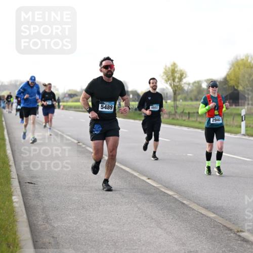 12.04.2026 - 45. Internationalen Wilhelmsburger Insellauf Dr. Thomas Lammeyer http://msf.ph/oto/9443431 12.04.2026 10:15:52 Laufen 5489, 4602, 3334, 2940 meine-sportfotos.de