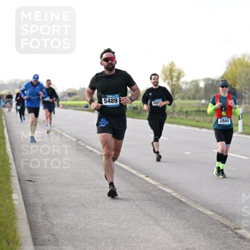 12.04.2026 - 45. Internationalen Wilhelmsburger Insellauf Dr. Thomas Lammeyer http://msf.ph/oto/9443433 12.04.2026 10:15:52 Laufen 5489, 460, 2940 meine-sportfotos.de