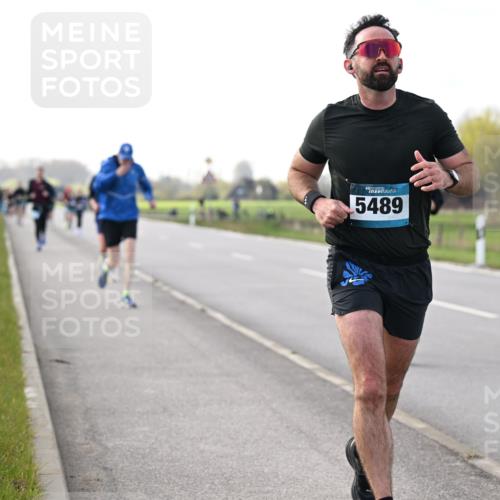 12.04.2026 - 45. Internationalen Wilhelmsburger Insellauf Dr. Thomas Lammeyer http://msf.ph/oto/9443442 12.04.2026 10:15:53 Laufen 5489, 29 meine-sportfotos.de