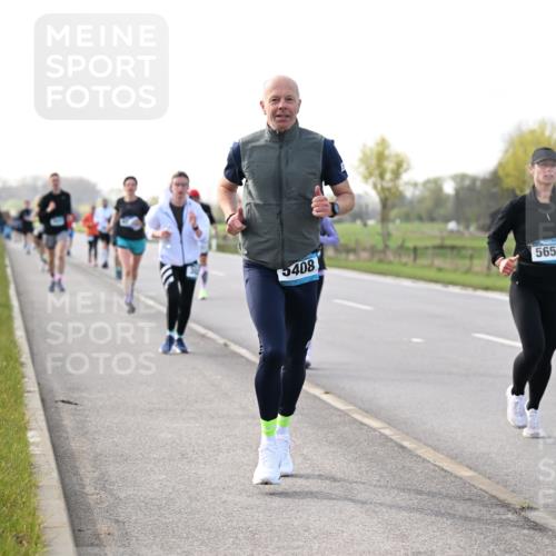 12.04.2026 - 45. Internationalen Wilhelmsburger Insellauf Dr. Thomas Lammeyer http://msf.ph/oto/9443527 12.04.2026 10:16:07 Laufen 5408, 5654 meine-sportfotos.de