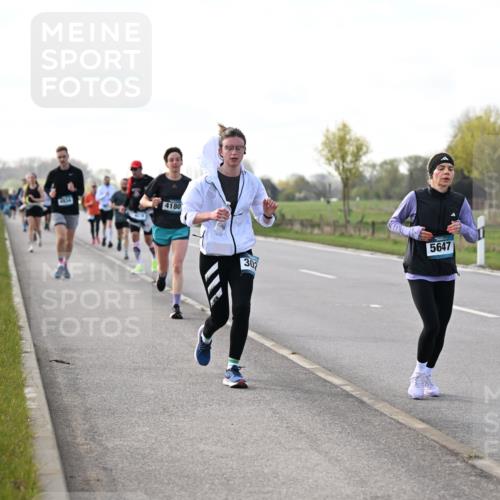 12.04.2026 - 45. Internationalen Wilhelmsburger Insellauf Dr. Thomas Lammeyer http://msf.ph/oto/9443539 12.04.2026 10:16:09 Laufen 4854, 4180, 302, 5647 meine-sportfotos.de