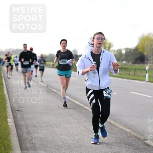 12.04.2026 - 45. Internationalen Wilhelmsburger Insellauf Dr. Thomas Lammeyer http://msf.ph/oto/9443547 12.04.2026 10:16:10 Laufen 4180, 302 meine-sportfotos.de