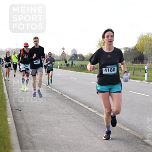 12.04.2026 - 45. Internationalen Wilhelmsburger Insellauf Dr. Thomas Lammeyer http://msf.ph/oto/9443556 12.04.2026 10:16:11 Laufen 4829, 4934, 2500, 4180 meine-sportfotos.de